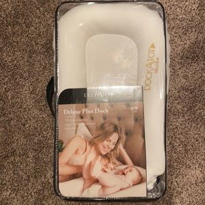 Dock A Tot Deluxe + Dock - White